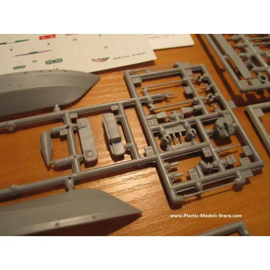 PSKR-219 - Pauk I Guardship 1/400 Mirage 40423