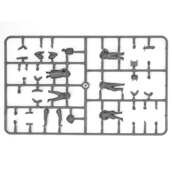 ICM DS4801 - 1/48 - Luftwaffe airfield WWII, Bf 109F-4, Hs 126B scale model kit