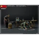 Miniart 35353 - 1/35 German Repairmen scale plastic model Military Miniatures