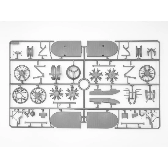 ICM 32024 - 1/32 - CR. 42CN, WWII Italian Night Fighter scale model plastic kit