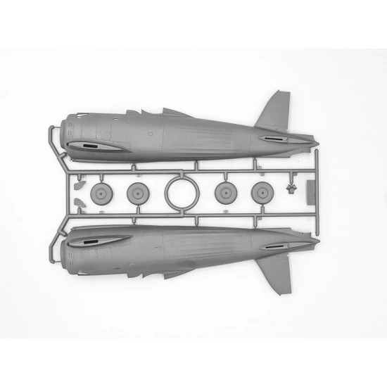 ICM 32024 - 1/32 - CR. 42CN, WWII Italian Night Fighter scale model plastic kit