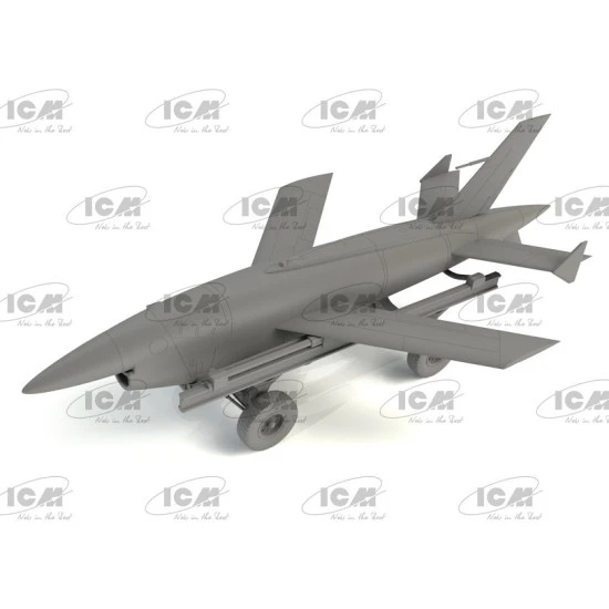 ICM 48401 - 1/48 BQM-34A (Q-2C) Firebee with trailer model scale plastic kit