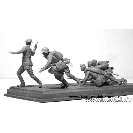 Counterattack, Soviet Infantry, Summer 1941 WWII 1/35 Master Box 3563