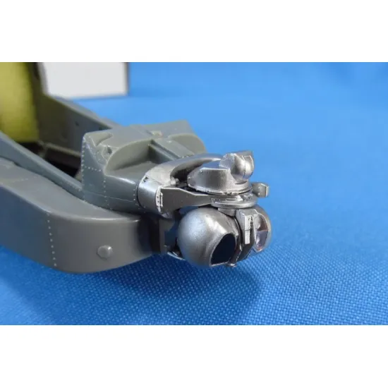 Us Stock Metallic Details Mdr4889 - 1/48 Ah-64 Apache. Tads/Pnv System Hasegawa Scale