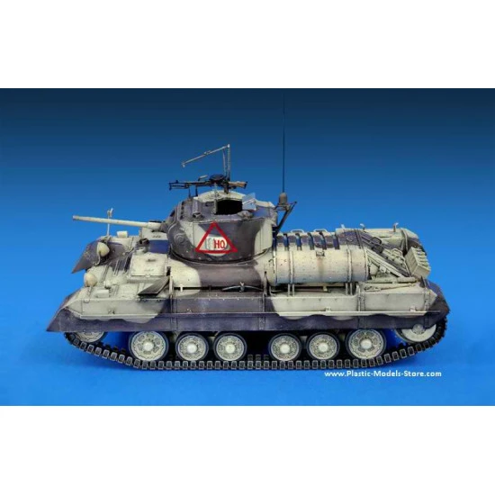 BRITISH INFANTRY TANK Mk.III VALENTINE II w/CREW 1/35 Miniart 35096