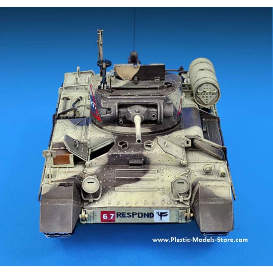 BRITISH INFANTRY TANK Mk.III VALENTINE II w/CREW 1/35 Miniart 35096