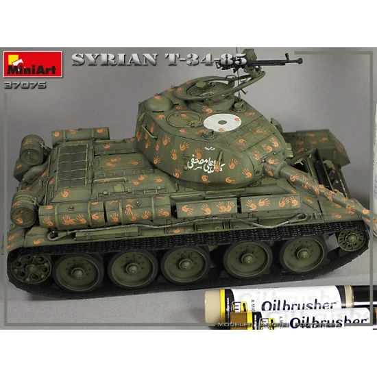 Miniart 37075 - 1/35 scale SYRIAN T-34/85 plastic model kit WWII Miniatures