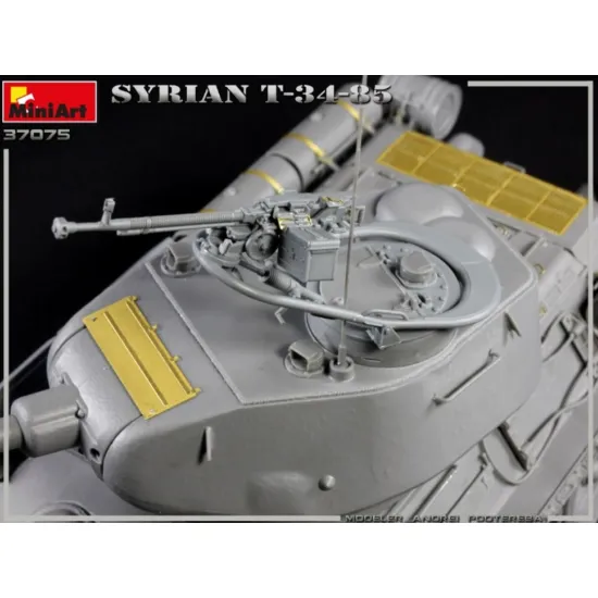 Us Stock Miniart 37075 - 1/35 Scale Syrian T-34/85 Plastic Model Kit Wwii Miniatures