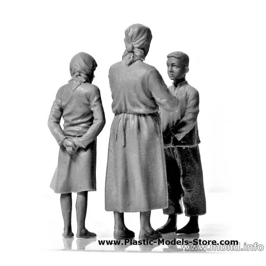 Citizentry. Citizens. Civilians East European WWII 1/35 Master Box 3588