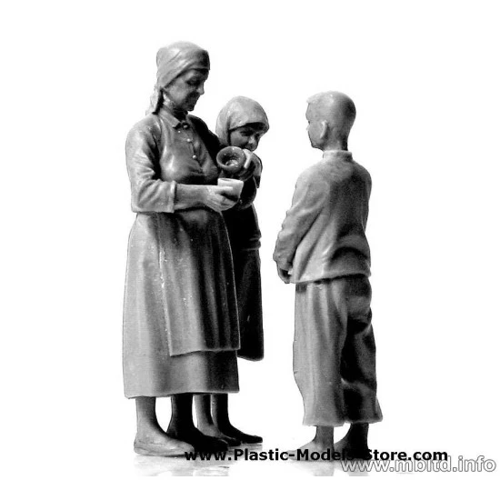 Citizentry. Citizens. Civilians East European WWII 1/35 Master Box 3588