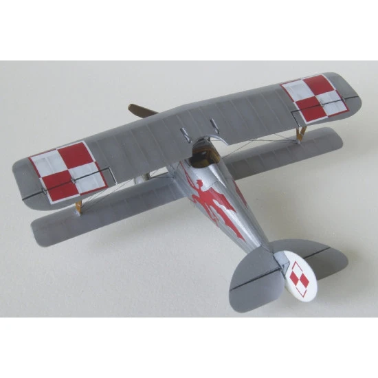Scale plastic model airplane Nieuport 24 French biplane WWI 1/72 Roden 060 Scale plastic model airplane Nieuport 24 French biplane WWI 1/72 Roden 060