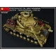 Miniart 35331 - 1/35 Maybach HL 120 engine for Panzer III / IV with repair crew