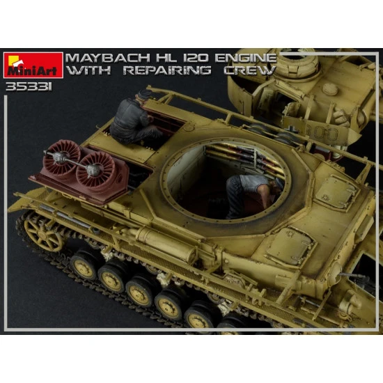 Miniart 35331 - 1/35 Maybach HL 120 engine for Panzer III / IV with repair crew