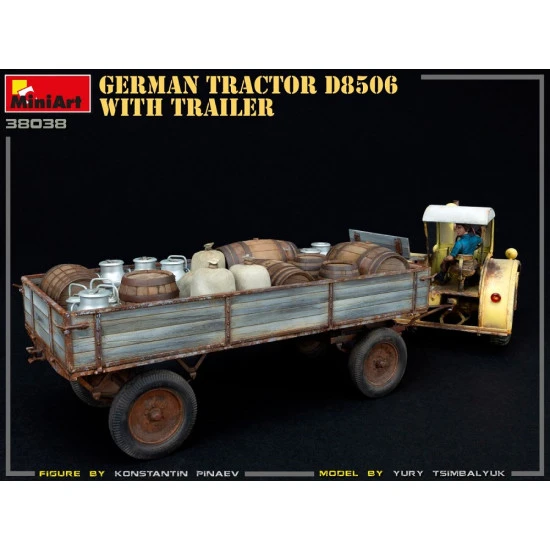 Miniart 38038 - 1/35 German tractor D8506 with trailer scale plastic model kit