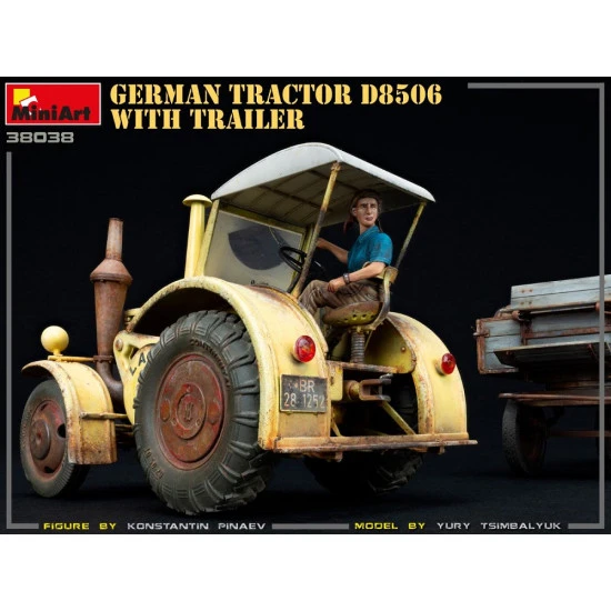 Miniart 38038 - 1/35 German tractor D8506 with trailer scale plastic model kit