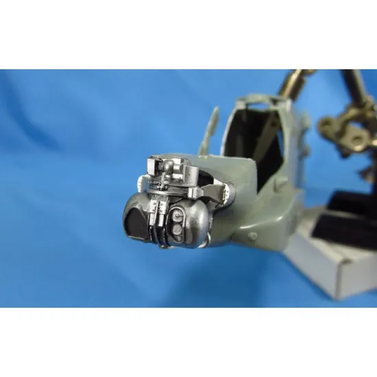 Metallic Details MDR48108 - 1/48 AH-64 Apache. TADS/PNV System Late version