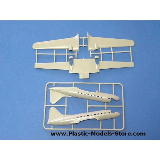 IL-12 Ilyushin Czech airliner 1/144 Amodel 1445