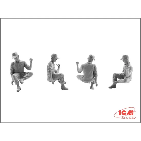 ICM 32062 - 1/32 - AH-1G Cobra with Vietnam War US Helicopter Pilots scale model