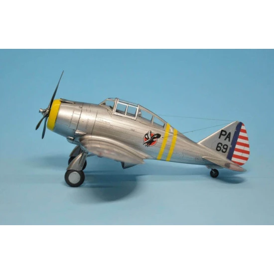 Dora Wings 48012 - 1/48 scale Seversky P-35 plastic model kit aircraft