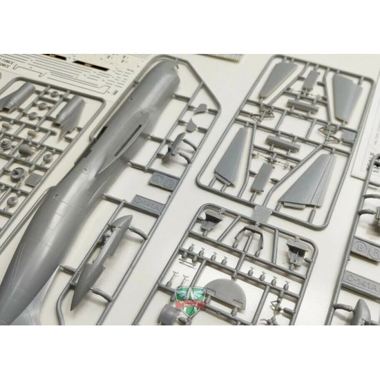 A&A Models 4402 - 1/144 - Lockheed C-141A Starlifter