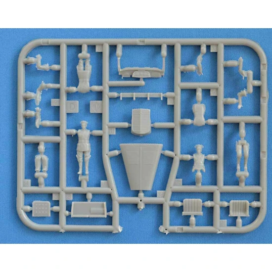 ACE 72577 - 1/72 - MB-770K Offener Tourenwagen - armoured cabriolet model