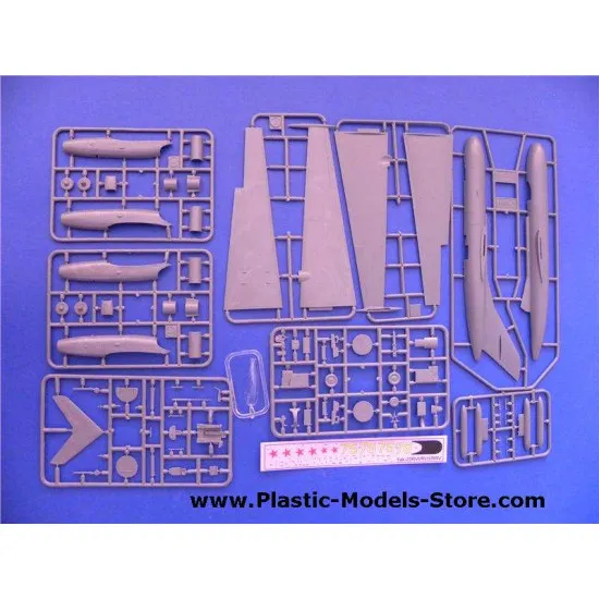 Yak-25RV/RRV Yakovlev Mandrake Soviet interceptor 1/72 Amodel 72176