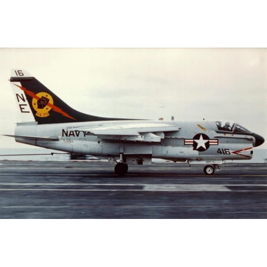 CAT4 R48063 - 1/48 - A-7 A/B/C/D/E Corsair II nose section (for Hobbyboss)