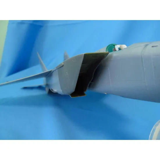 Metallic Details MDR4834 - 1/48 - MiG-25 Air intakes ICM PE & resin parts