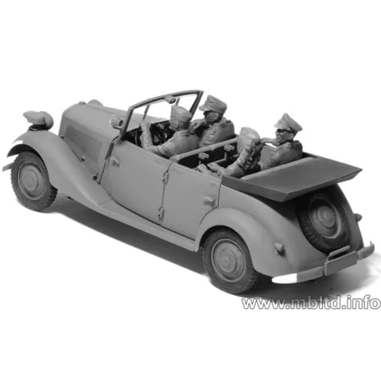 Us Stock Fraulein, What Are You Doing Today German Military Men 5 Fig 1/35 Master Box 3570