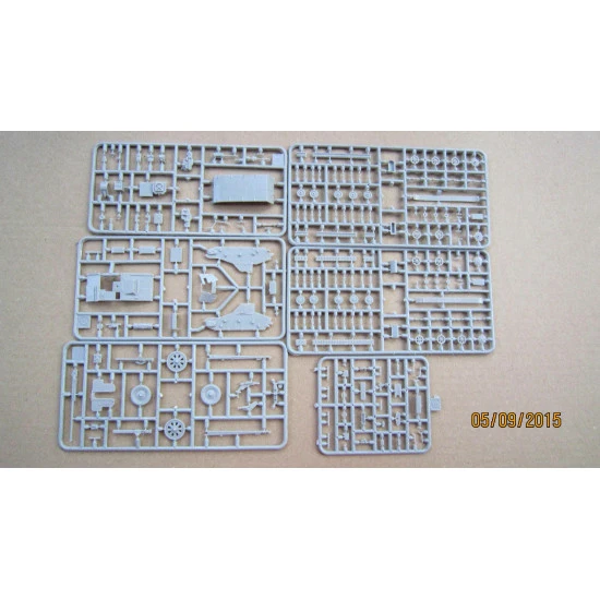Military Wheels 7268 - 1/72 - Tacam Self-propelled Gun Plastic Model Kit