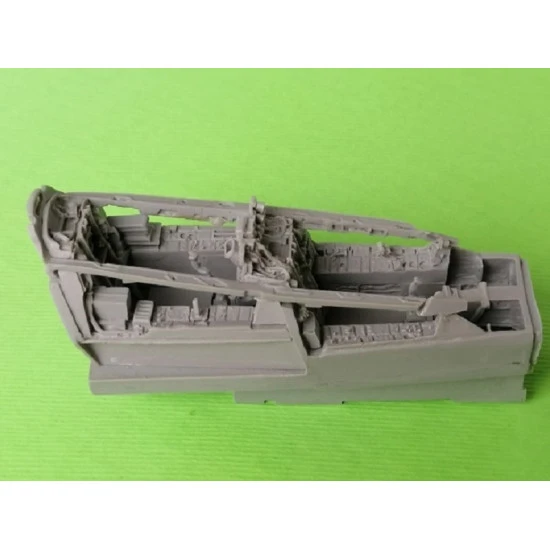 Kirrey 016 1/48 F-4 E Phantom cockpit set (Zoukei Mura kit) with front wheel bay