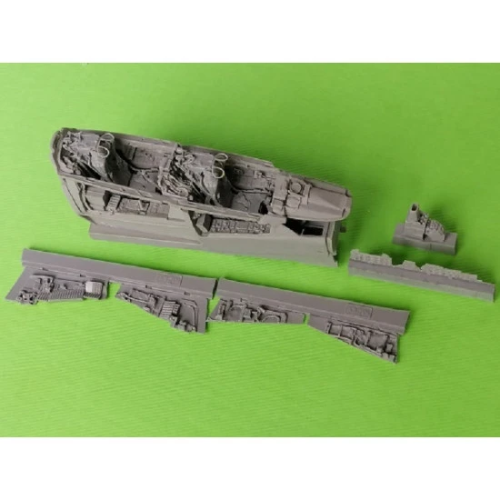 Kirrey 016 1/48 F-4 E Phantom cockpit set (Zoukei Mura kit) with front wheel bay