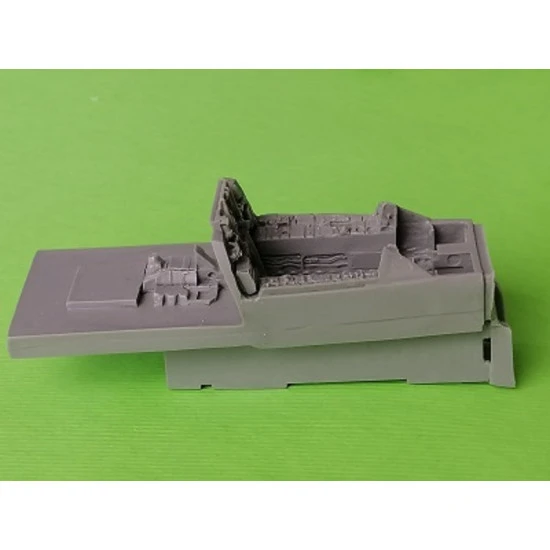 Kirrey 017 1/48 F-4 Phantom cockpit set (Zoukei Mura kit) with front wheel bay