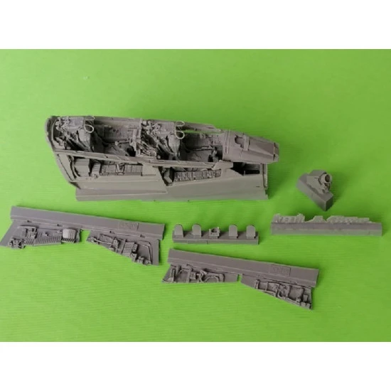 Kirrey 017 1/48 F-4 Phantom cockpit set (Zoukei Mura kit) with front wheel bay