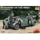 Miniart 35295 - 1/35 Repair on the road, World War II scale model kit
