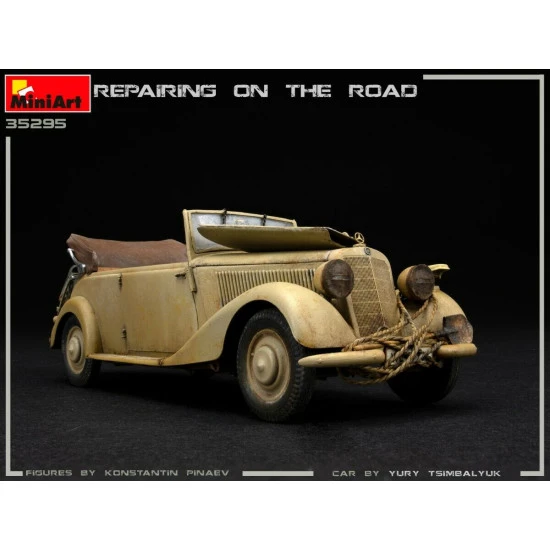 Miniart 35295 - 1/35 Repair on the road, World War II scale model kit