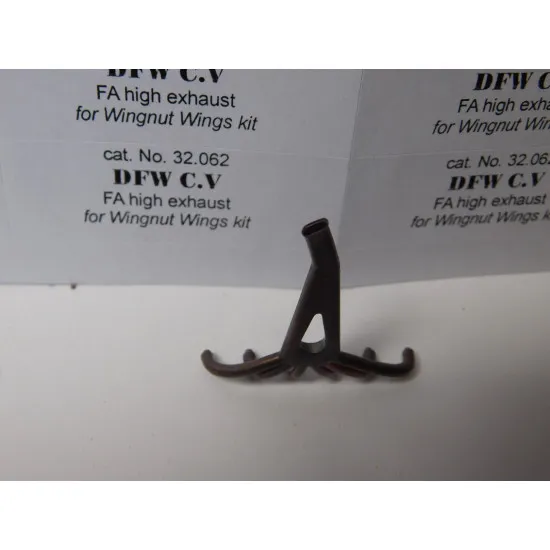 REXx 32062 - 1/32 DFW C.V FA high exhaust (WingnutWings) metal model