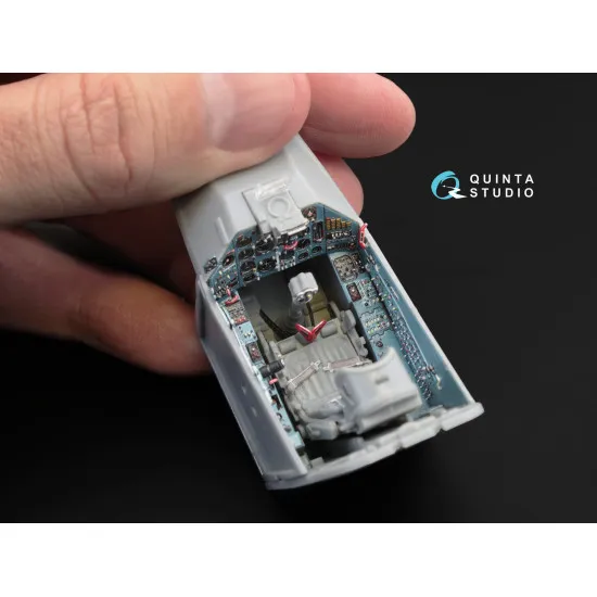 Quinta QD32001 - 1/32 3D-Printed & coloured interior for Su-25 (Trumpeter kit)