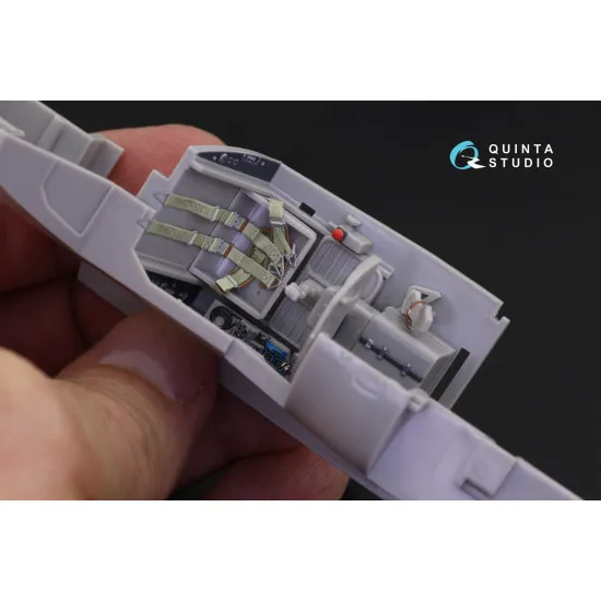 Quinta QD32058 - 1/32 3D-Printed coloured interior for Bf 109K-4 Hasegawa kit