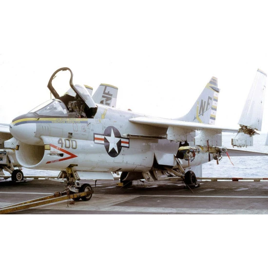 CAT4 R48064 - 1/48 - A-7A/B Corsair II intake (for Hobbyboss)