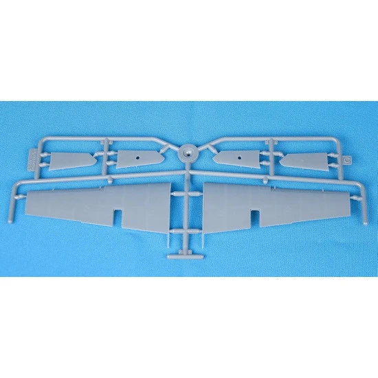 Wingsy Kits D5-10 - 1/48 Aircraft Messerschmitt Bf 109E-4 D5-10 scale model