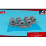 Armory AW72324 - 1/72 XB-70 Valkyrie wheels w/ weighted tyres For: AMT, ITA