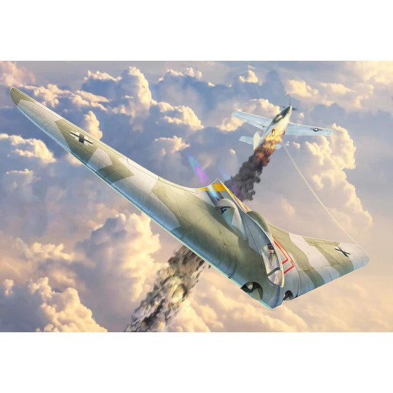 AMP 72-017 - 1/72 Early Horten H IX V1 project with 2 BMW 003 jet engines plastic model