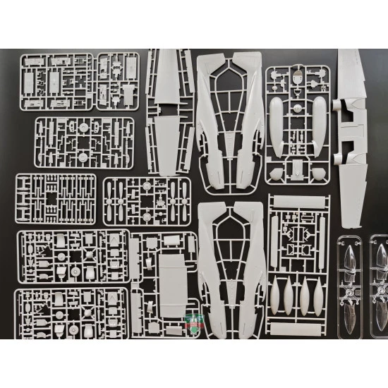 Model Svit 4818 - 1/48 F-82F/G Twin Mustang scale plastic model kit