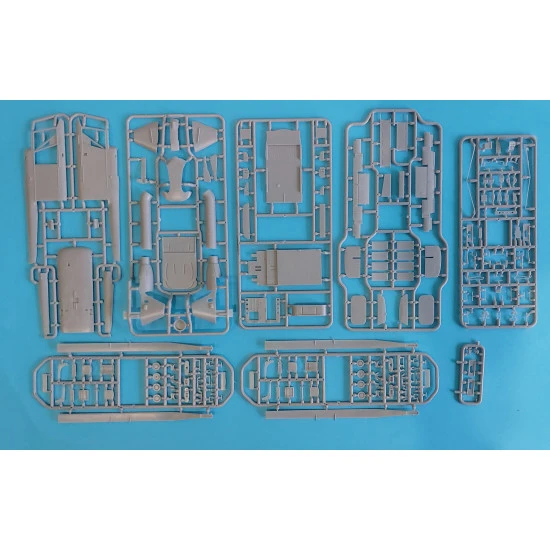 AMP 48-019 - 1/48 Kaman HH-43S Husky, scale plastic model kit