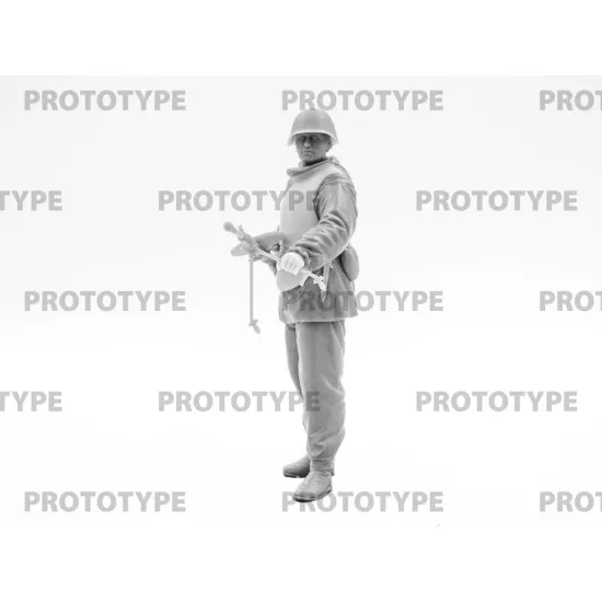 ICM 16013 - 1/16 WW2 assault engineer-sapper, scale plastic model kit