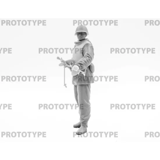 Us Stock Icm 16013 - 1/16 Ww2 Assault Engineer-sapper, Scale Plastic Model Kit