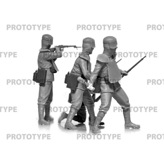 ICM 35721 - 1/35 Italys infantry of the First World War in steel armor, scale model kit