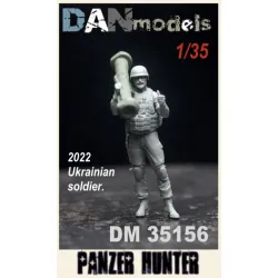 Us Stock Dan Models 35156 1/35 - Ukrainian Soldier With Javelin Fgm-148. Panzer Hunter. War 2022