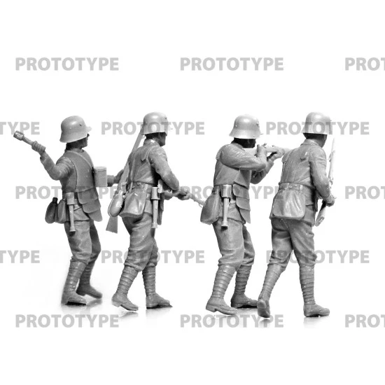 ICM 35722 - 1/35 WWI German Infantry in armor, scale plastic model kit